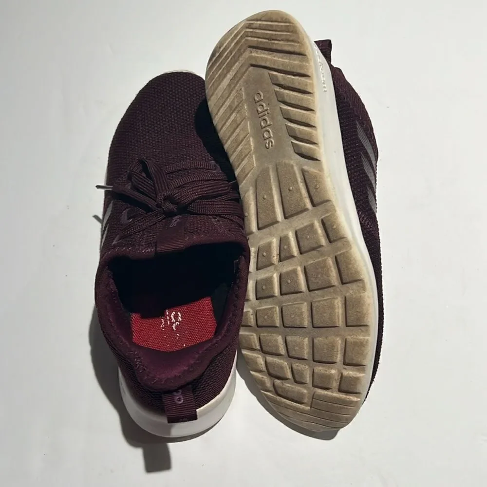 Adidas CLOUDFOAM Burgundy Tennis Shoe‎ Size 6.  B60